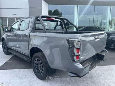 Isuzu D-Max N60 N60 2,2  aut. Crew Nitro Sport  Crew Cab Grigio usata Massarosa