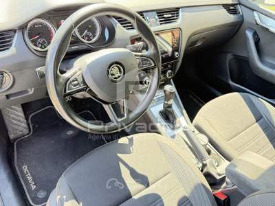 Skoda Octavia SKODA Octavia 1.4 TSI Wagon Ambition G-Tec Bianco usata Cuneo