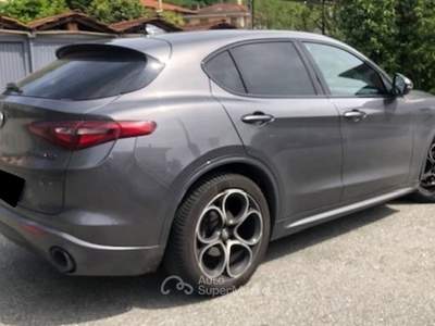 Alfa Romeo Stelvio auto in ottime condizioni Grigio usata BORGOSESIA