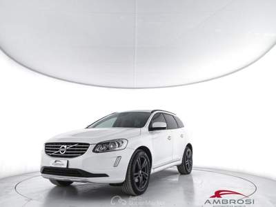 Volvo XC60 D3 Geartronic R-design Kinetic - PER OPERATORI DEL Bianco usata Corciano