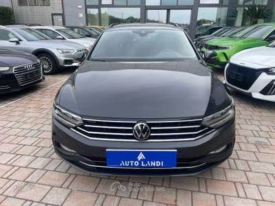 Volkswagen Passat 2.0 TDI Business 150cv DSG Nero usata Sarego