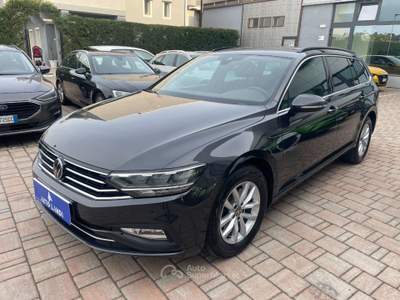 Volkswagen Passat 2.0 TDI Business 150cv DSG Nero usata Sarego