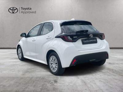 Toyota Yaris 1.0 5 porte Active Bianco usata Caresanablot