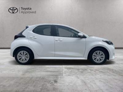 Toyota Yaris 1.0 5 porte Active Bianco usata Caresanablot