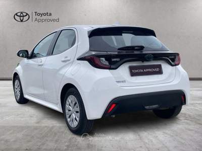 Toyota Yaris 1.5 Hybrid 5 porte Active Grigio usata Caresanablot
