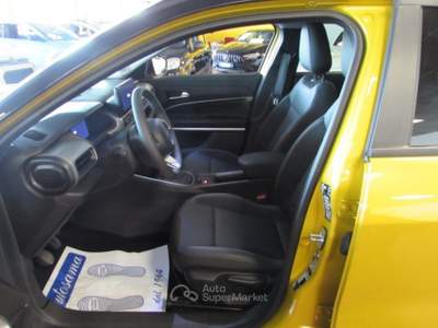 Jeep Avenger 1.2 Turbo 100 CV Summit Giallo usata Rho