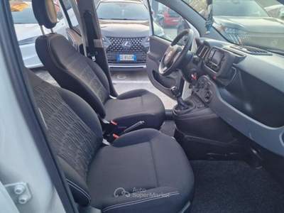 Fiat Panda 1.0 firefly hybrid City Life s&amp;s 70cv 2023 OK NEOPATENTATI Bianco usata ROMA