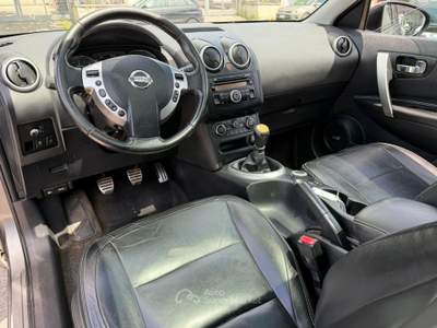 Nissan Qashqai NISSAN  QASHQAI  1.5 DCI  4x4 Grigio usata ROSIGNANO MARITTIMO