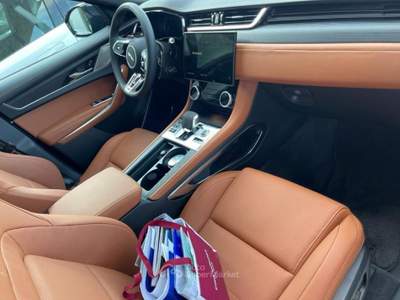 Jaguar F-Pace Unico proprietario, tenuta benissimo, non fumatore, no animali Nero usata Firenze