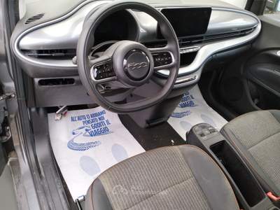Fiat 500 Fiat 500e 42 kWh La Prima - PER OPERATORI DEL SETTORE Grigio usata Pistoia