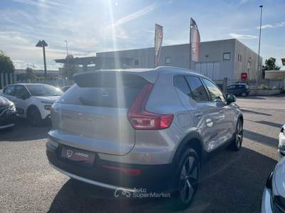 Volvo XC40 automatico Core Argento usata Assisi
