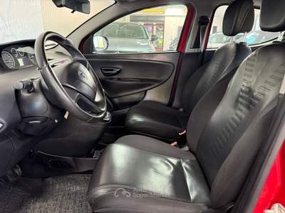 Lancia Ypsilon Lancia Ypsilon 1.3 Mjet 95cv 5 porte Rosso usata Pompei