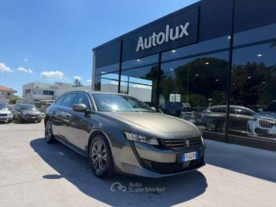 Peugeot 508 PEUGEOT 508 BLUEHDI SW EAT8 ALLURE Grigio usata Teramo