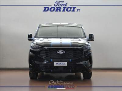 Ford Transit/Tourneo/Bus Tourneo Custom 320 2.0 EcoBlue 170CV aut. AWD PC Sport Nero usata Credaro