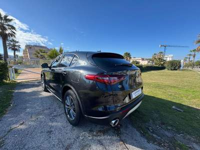 Alfa Romeo Stelvio 2.2 t Business Q4 210cv auto Lilla usata Grottammare