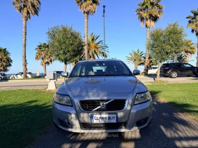 Volvo V50 1.6d Momentum Giallo usata Grottammare