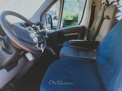 Peugeot Boxer Diesel 120CV 3 POSTI Bianco usata Mantello