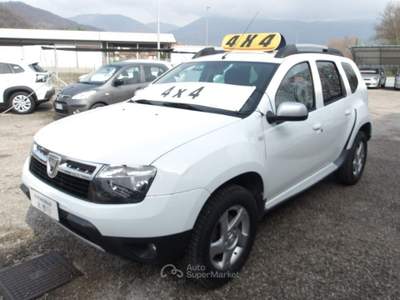 Dacia Duster 1.5 dCi 110CV 4x4 OFF ROAD Bianco usata Cavasso Nuovo