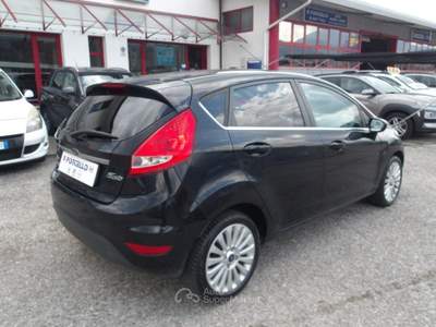Ford Fiesta 1.2 82 CV 5 porte Titanium UNICOPROPRIETARIO Nero usata Cavasso Nuovo