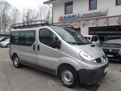 Renault Trafic 2.0dCi 115 9 POSTI - PASSO CORTO X COMMERCIANTI Argento usata Cavasso Nuovo