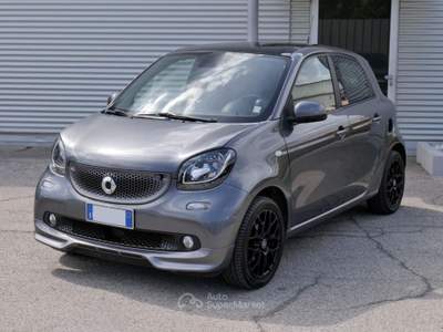 Smart ForFour 70 1.0 twinamic Passion Grigio usata Civita Castellana
