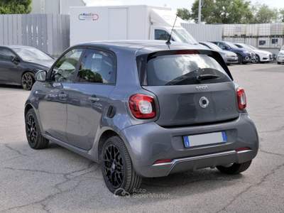 Smart ForFour 70 1.0 twinamic Passion Grigio usata Civita Castellana