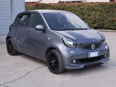 Smart ForFour 70 1.0 twinamic Passion Grigio usata Civita Castellana