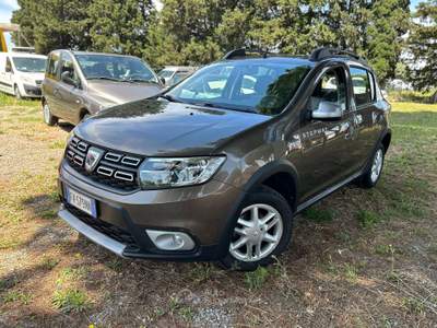 Dacia Sandero *NAVI*GPL DI FABBRICA*NEOPATENTATI* Bronzo usata Grosseto