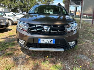 Dacia Sandero *NAVI*GPL DI FABBRICA*NEOPATENTATI* Bronzo usata Grosseto