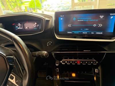 Peugeot 208 5 porte Active Rosso usata Torino