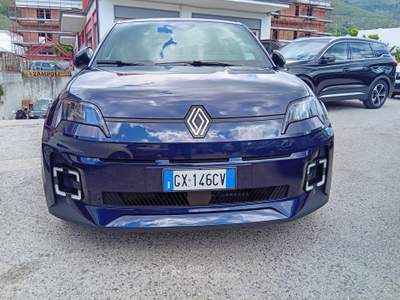 Renault 5 E-Tech Electric Unico proprietario Blu/Azzurro usata Arienzo