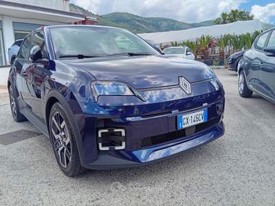 Renault 5 E-Tech Electric Unico proprietario Blu/Azzurro usata Arienzo