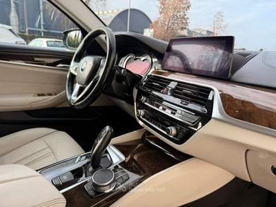 BMW Serie 5 530d d xDrive Touring Luxury Blu/Azzurro usata CALCINATO