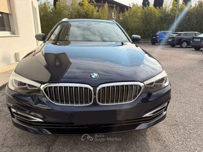 BMW Serie 5 530d d xDrive Touring Luxury Blu/Azzurro usata CALCINATO