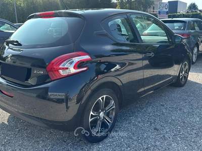Peugeot 208 1.4 8V HDi 68CV 3p. Allure Nero usata CALCINATO