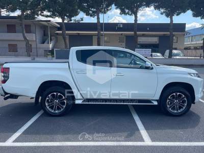 Mitsubishi L200 MITSUBISHI L200 2.3 D Double Cab 4x4 Super Select Intense Bianco usata Manerba del Garda