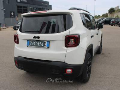 Jeep Renegade 1.5 Turbo T4 MHEV North Star Bianco usata Lecce