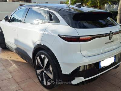 Renault Mégane RENAULT Mégane E-Tech Electric EV 60 220 CV Techno Bianco usata Alcamo