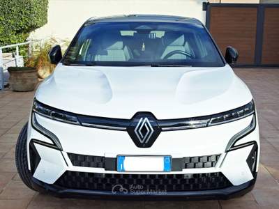 Renault Mégane RENAULT Mégane E-Tech Electric EV 60 220 CV Techno Bianco usata Alcamo