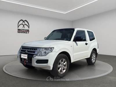 Mitsubishi Pajero 3.2 100th Auto Bianco usata Roma
