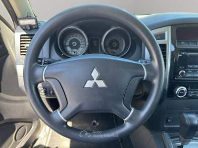 Mitsubishi Pajero 3.2 100th Auto Bianco usata Roma