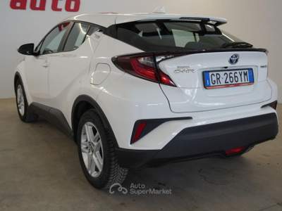Toyota C-HR 1.8 Hybrid E-CVT Business Bianco usata San Vito dei Normanni
