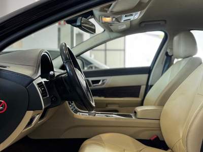 Jaguar XF Premium Luxury usata Montirone