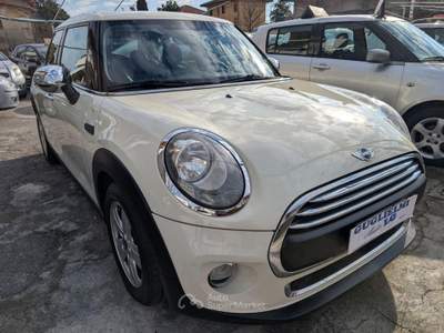 MINI Clubman One 1.5 One D Boost 5 porte Euro 6b NEOP usata Thiene