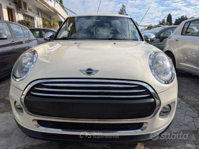 MINI Clubman One 1.5 One D Boost 5 porte Euro 6b NEOP usata Thiene