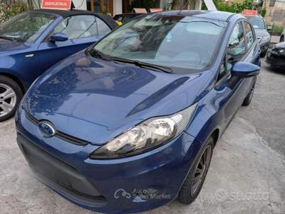 Ford Fiesta 1.2 5 p. 82CVOk neo patentati usata Thiene