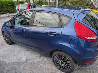 Ford Fiesta 1.2 5 p. 82CVOk neo patentati usata Thiene