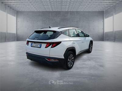 Hyundai Tucson 3ª serie 1.6 HEV aut. XLine usata BARI