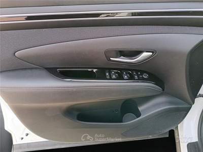 Hyundai Tucson 3ª serie 1.6 HEV aut. XLine usata BARI