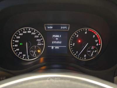 Mercedes-Benz Classe B B 180 CDI BlueEFFICIENCY Executive usata Arzano